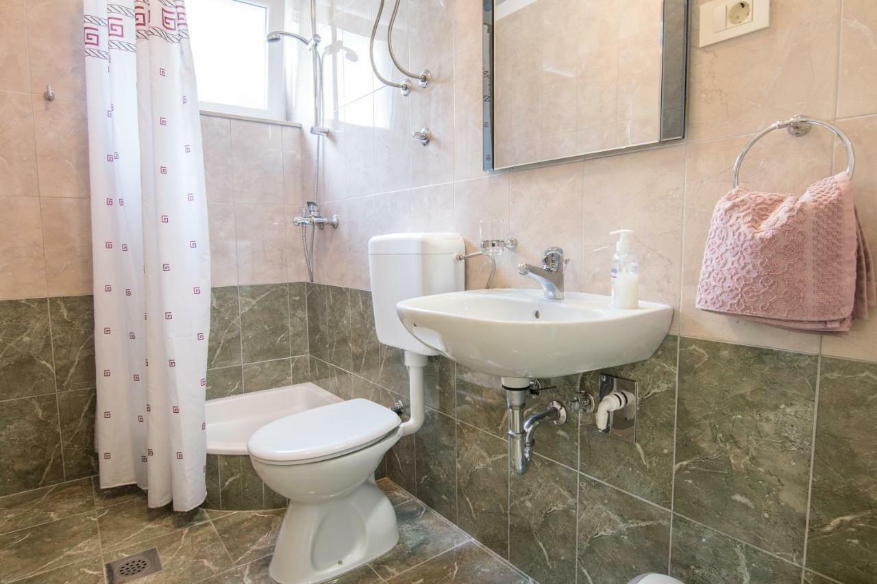 מאקרסקה Apartments Fanito מראה חיצוני תמונה